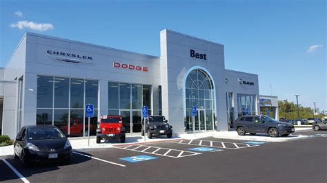 New Chrysler Dodge Jeep RAM Dealership Near Overland Park.